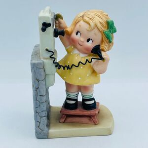 Vintage Campbell's Kids Collectible Figurine "Did You Hear" 1998 Girl on Phone
